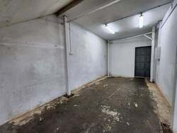 Pemimpin Industrial Building (D20), Factory #564633651